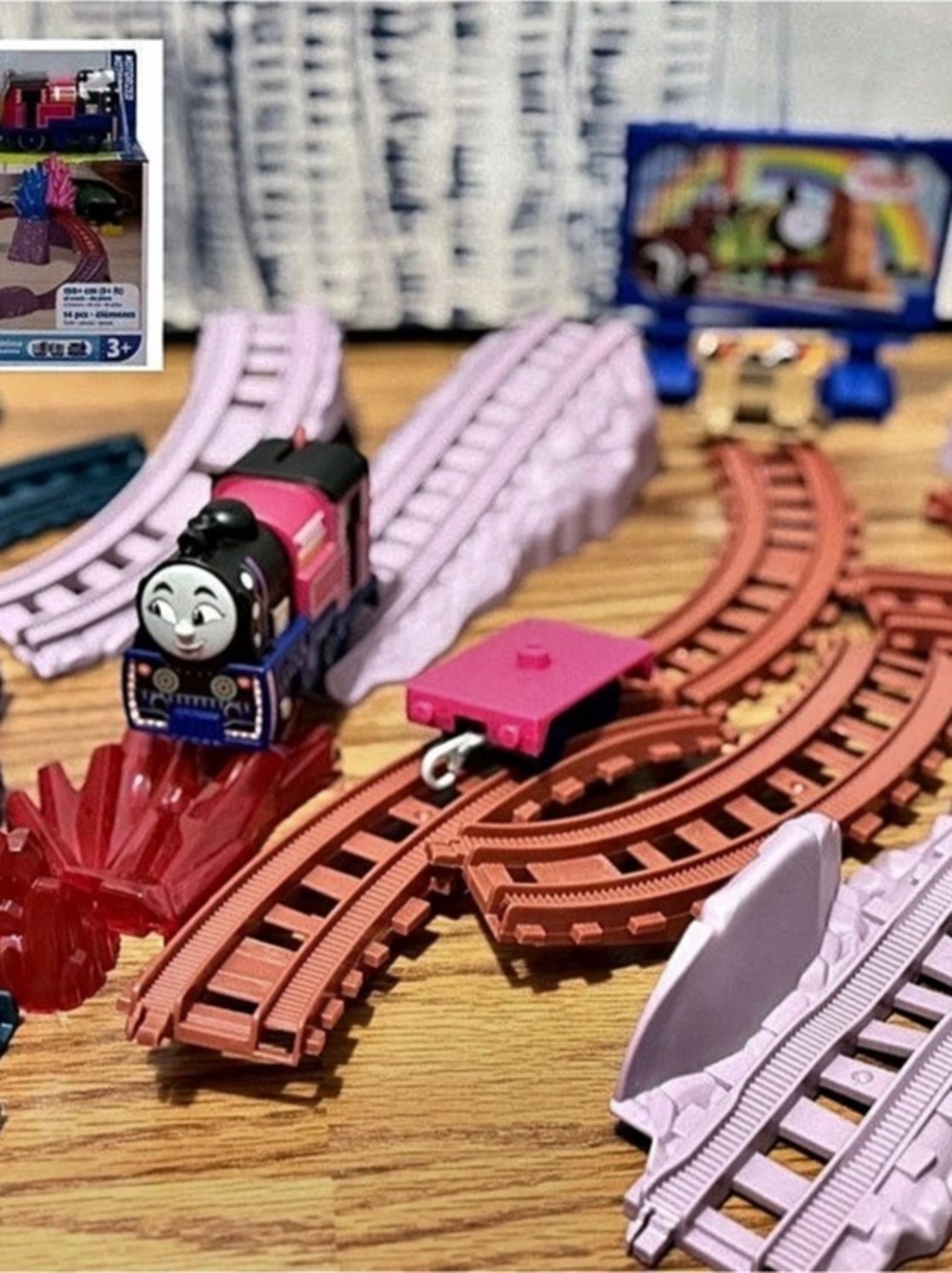 Thomas & Friends Track Set Train & Accessories